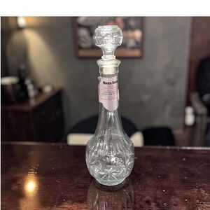 Mogen David Collector's Empty Clear Wine Decanter, 3rd Series Limited Edition